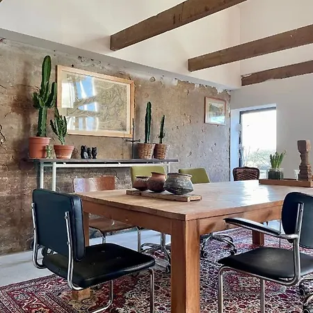 De Zuileshoeve Bed & Breakfast 3*