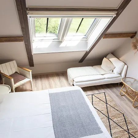 Bed & Breakfast De Zuileshoeve 3*