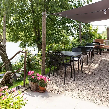 De Zuileshoeve Bed & Breakfast