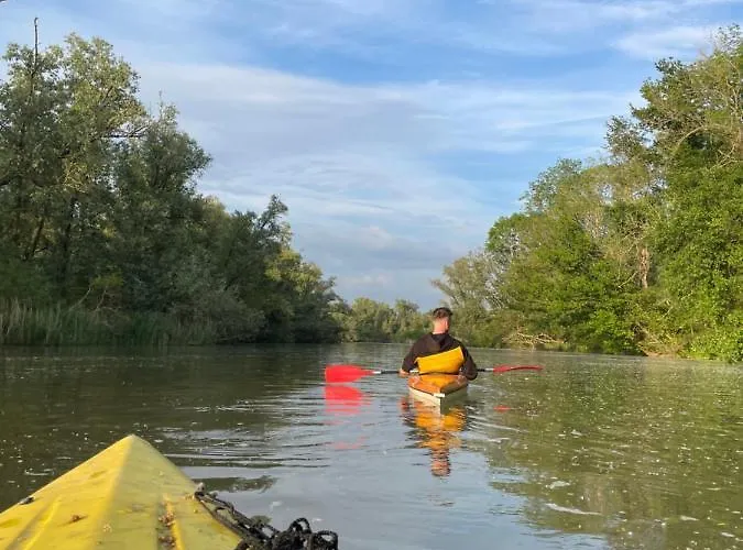 De Zuileshoeve Bed & Breakfast 3*